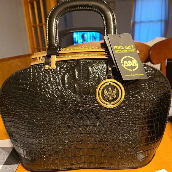 New AMERI MODE Black Doctor bag Purse Pockets. Comes with dust bag and strap - Picture 1 of 3